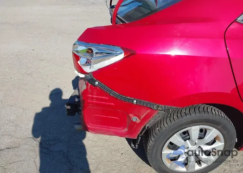 2016 Toyota Corolla Le from USA, damaged, VIN 2T1BURHE5GC689051